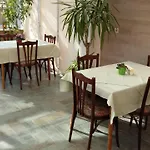 Rabe Haus Retzi Rabe بيت ضيافة 3*