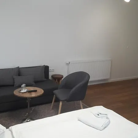 Rabe Haus Retzi Rabe Гостевой дом *