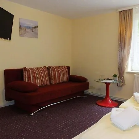 Rabe Haus Retzi Rabe בית הארחה גריבסמולן